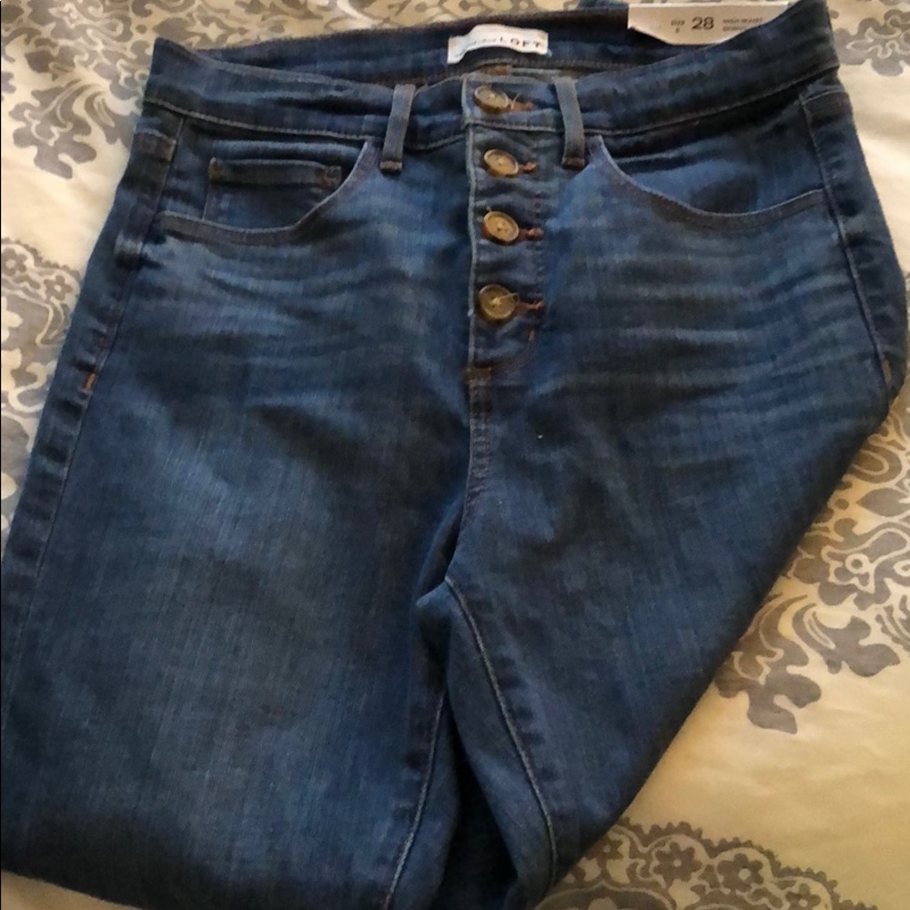 Brand new pair of Loft jeans with tags- never worn